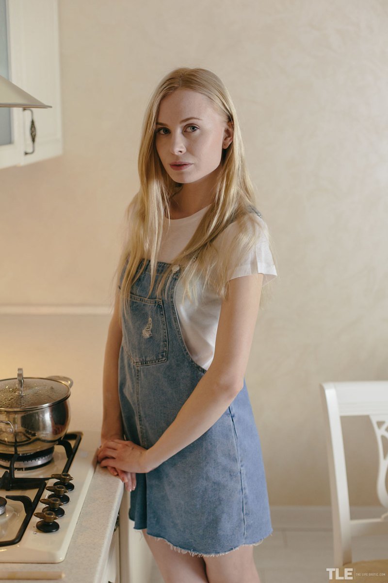 Галина, 33 года, 0 размер груди